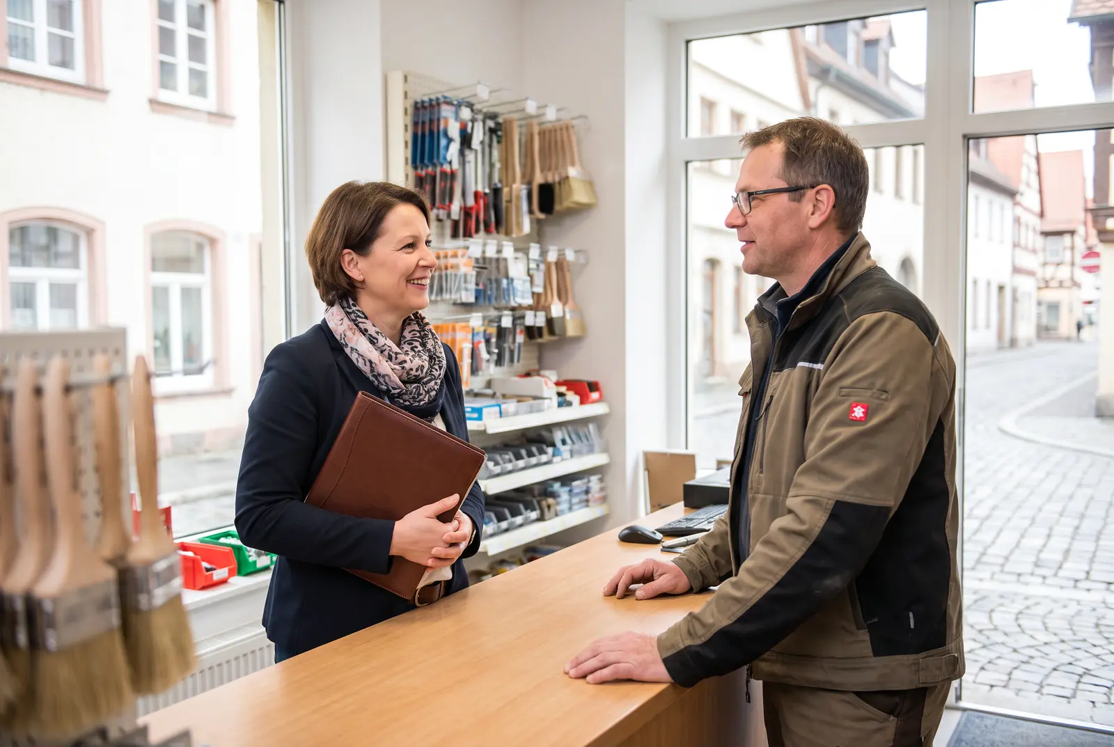 IFS spricht lokale Unternehmen als Werbepartner an